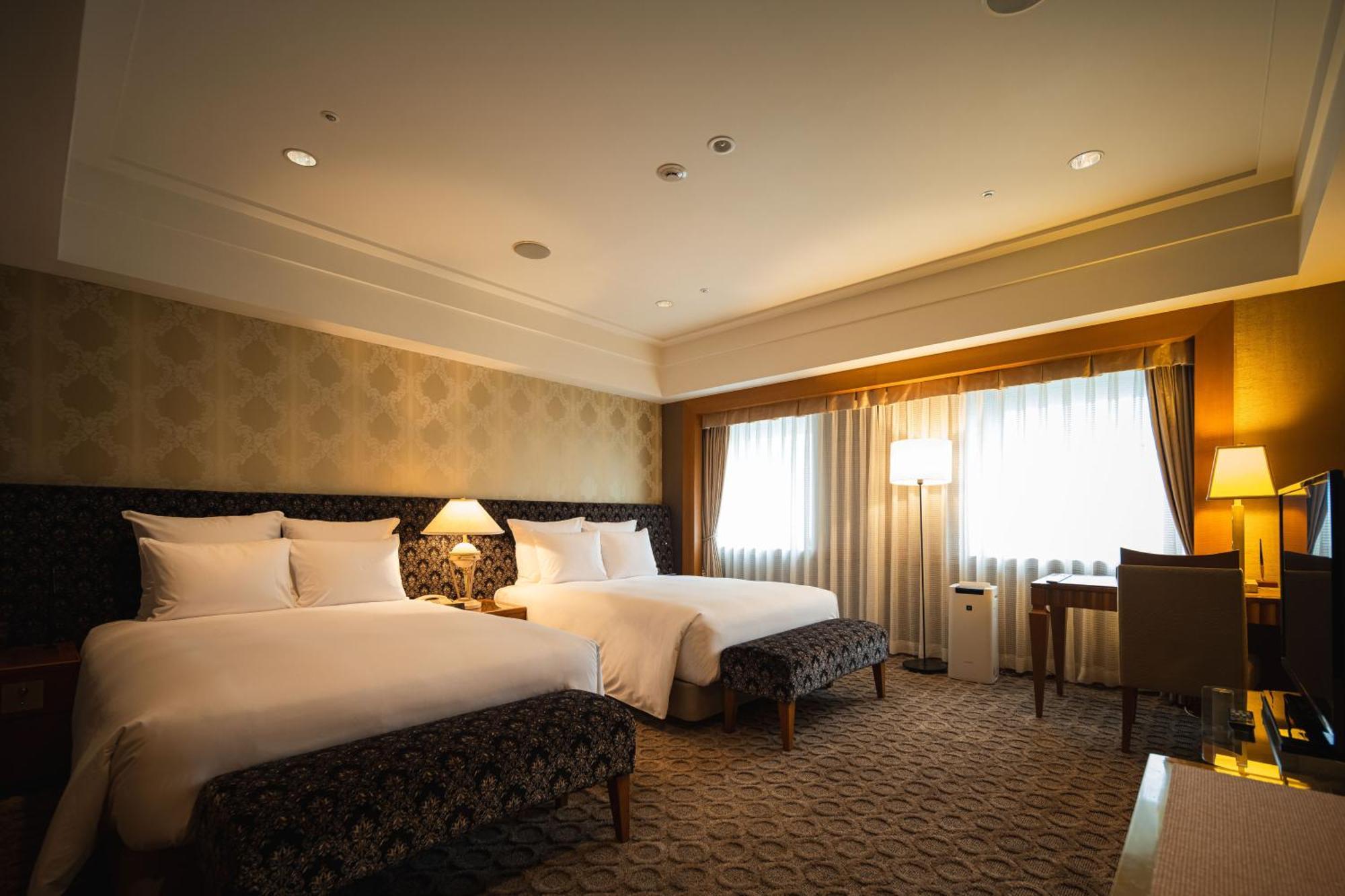Ana Crowne Plaza Matsuyama By Ihg Hotel Exterior photo